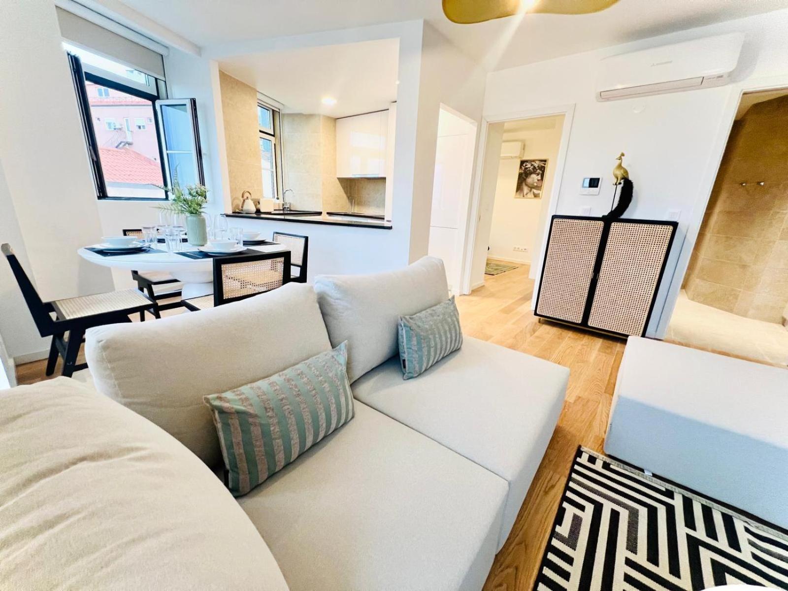 Lisbon Pink House II Beautiful 2 Bedroom Flat In City Center Экстерьер фото